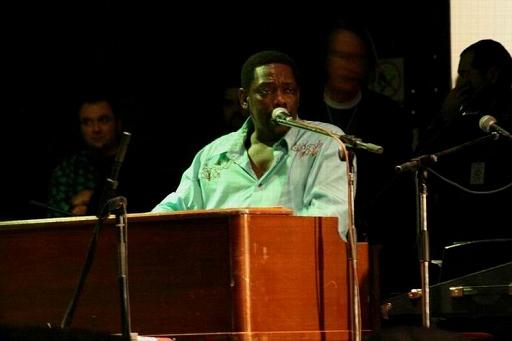 Lucky Peterson5